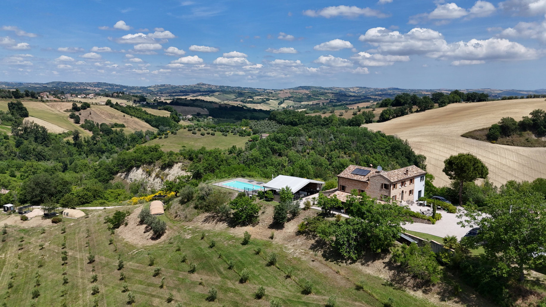 Agriturismo with glamping and pool