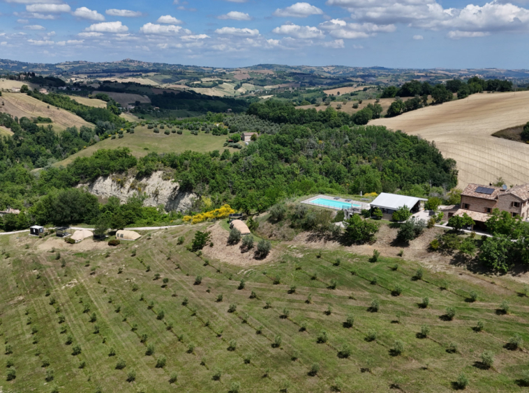 Agriturismo with glamping and pool