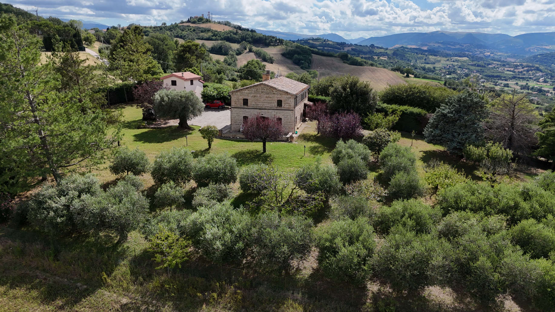 Stone Villa in Le Marche