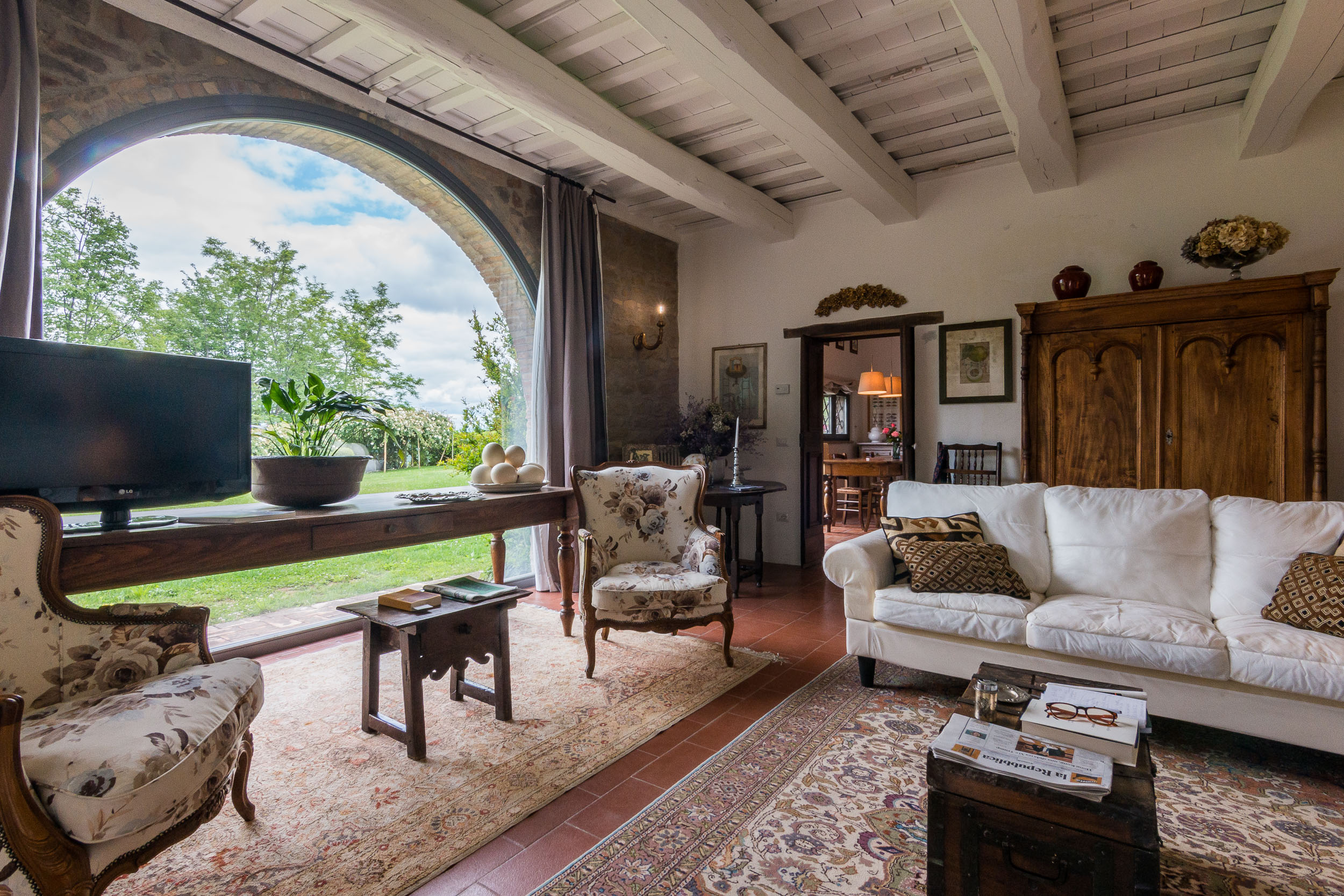 Farmhouse with pool in San Ginesio