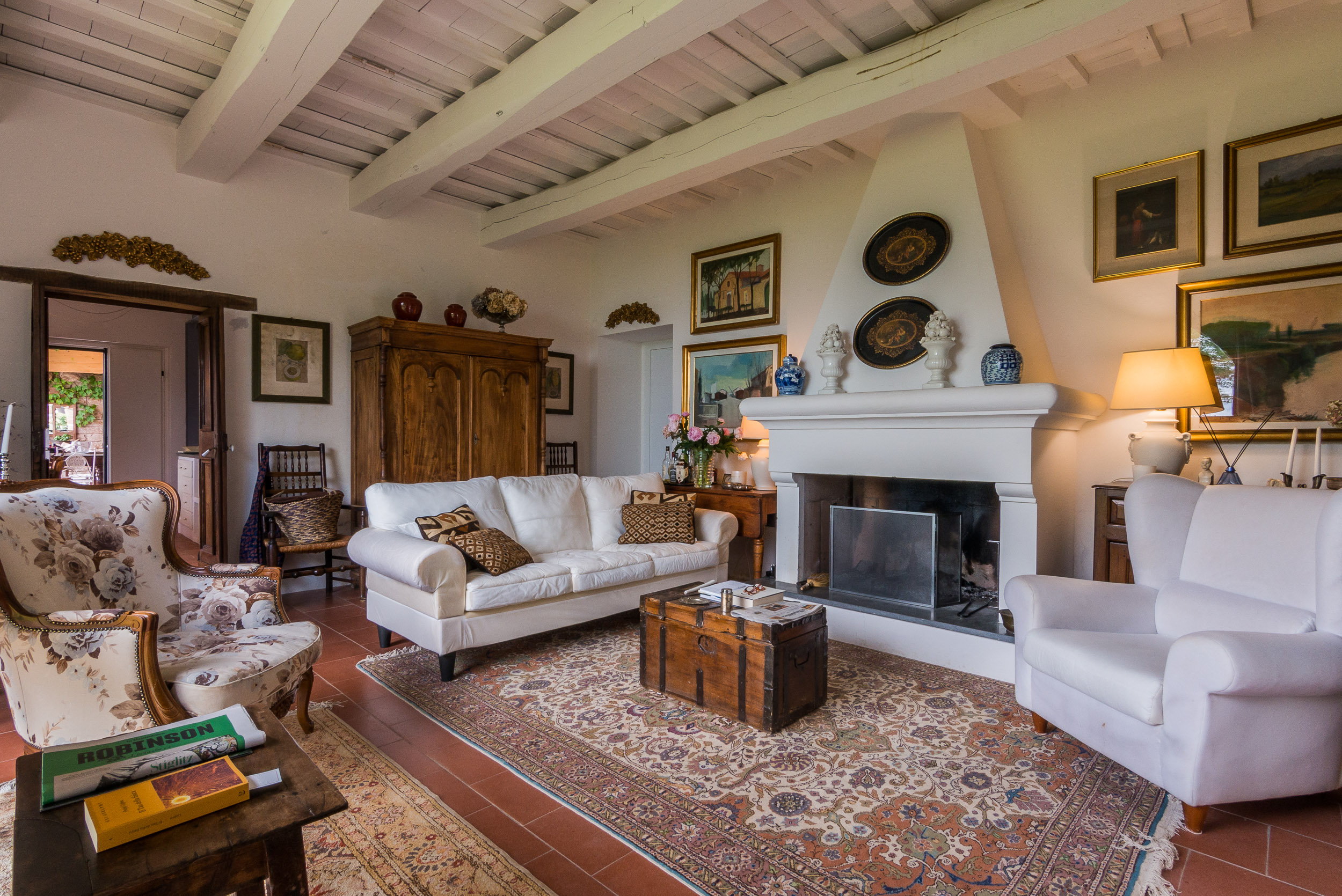 Farmhouse with pool in San Ginesio