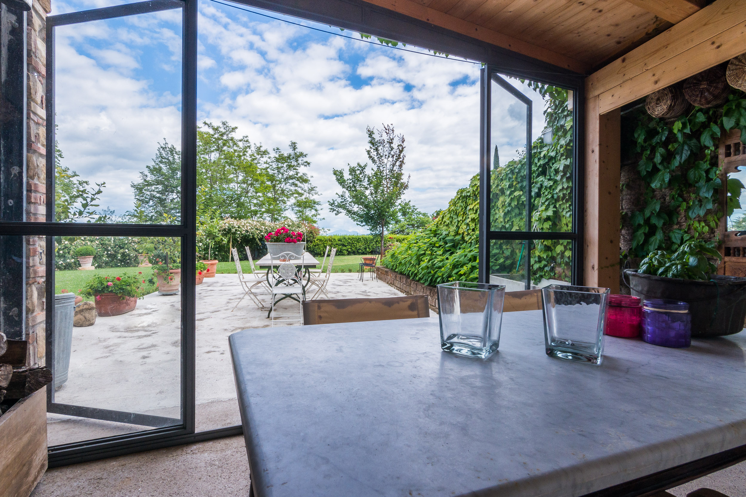 Farmhouse with pool in San Ginesio