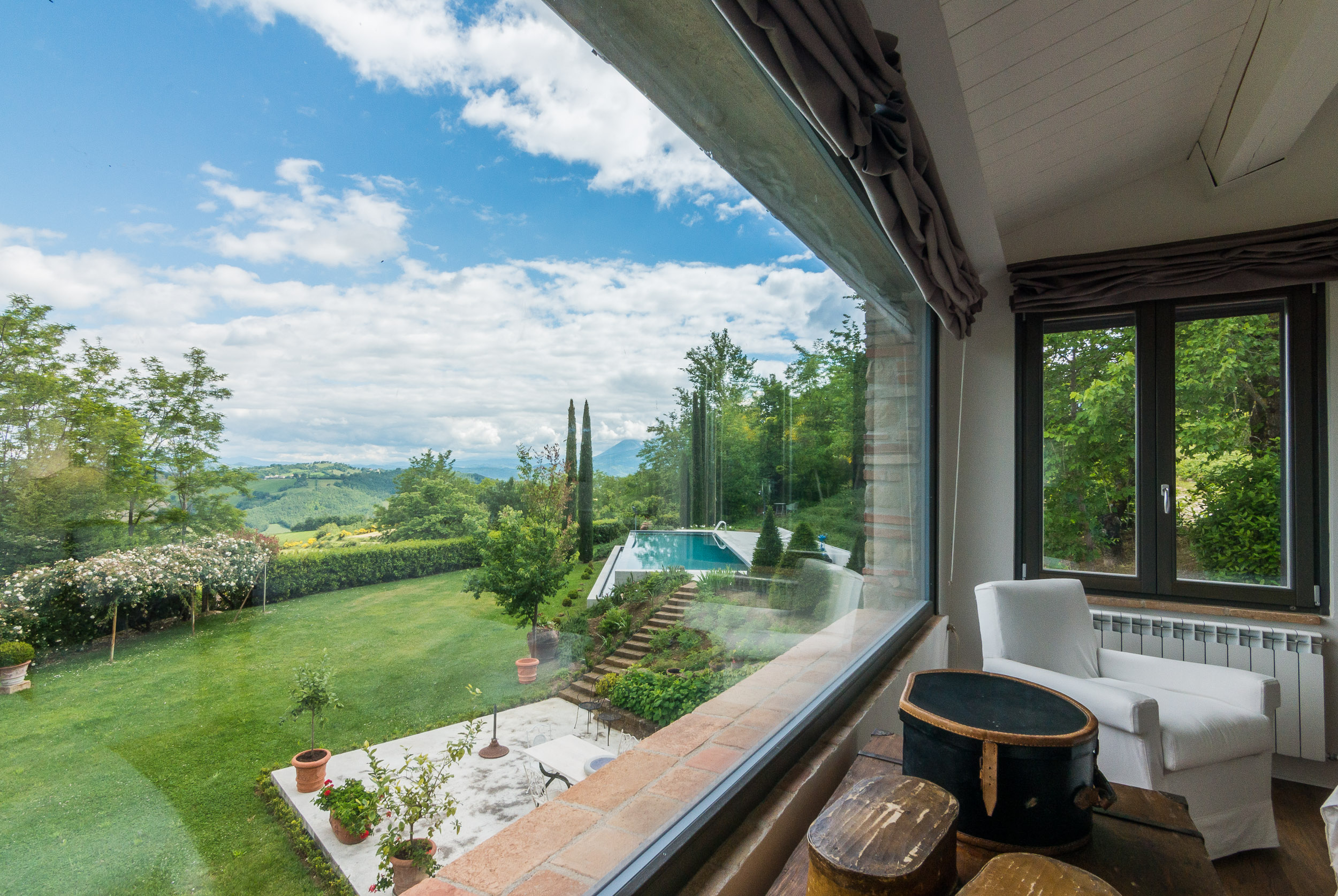 Farmhouse with pool in San Ginesio