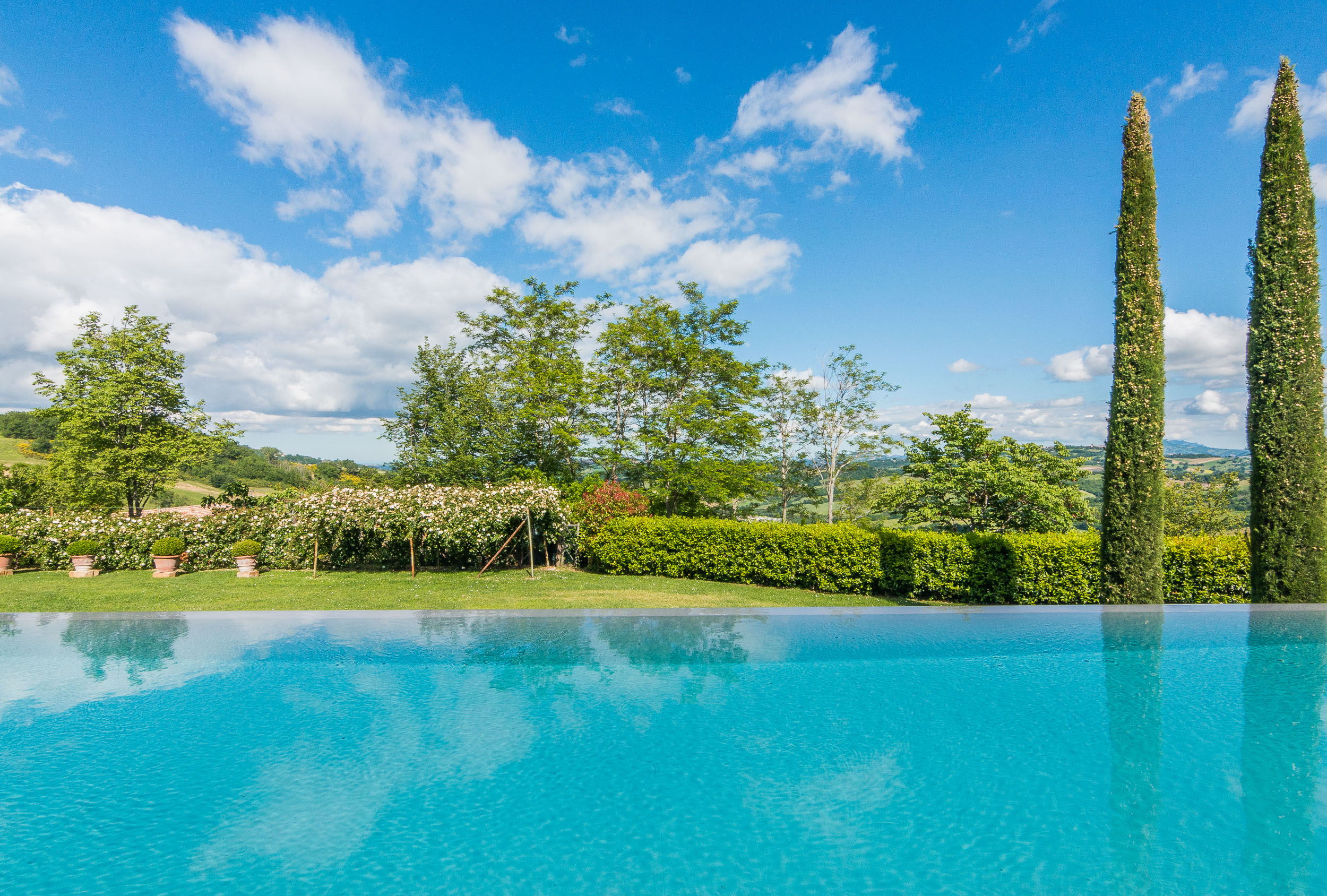 Farmhouse with pool in San Ginesio