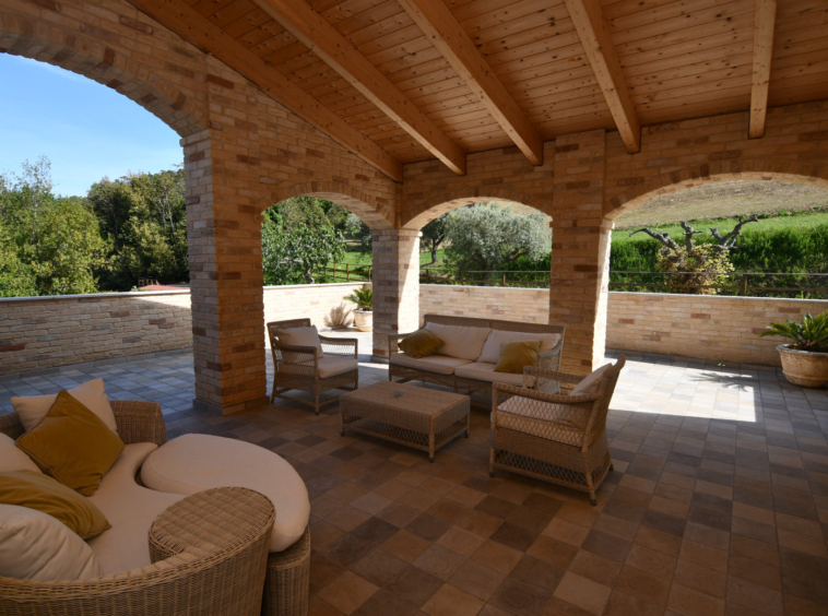 Agriturismo with sea view in Le Marche