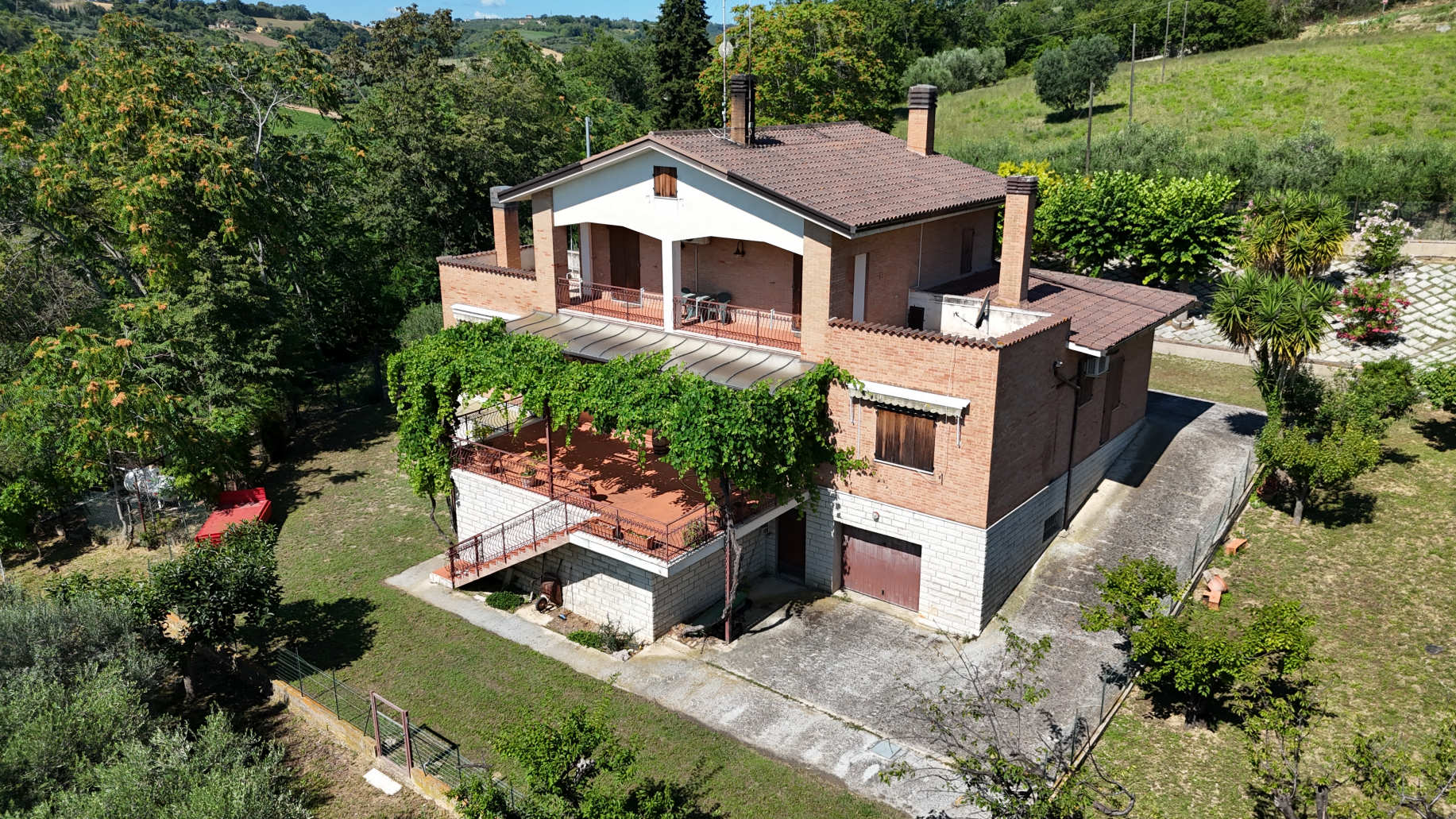 Villa with sea view in Le Marche